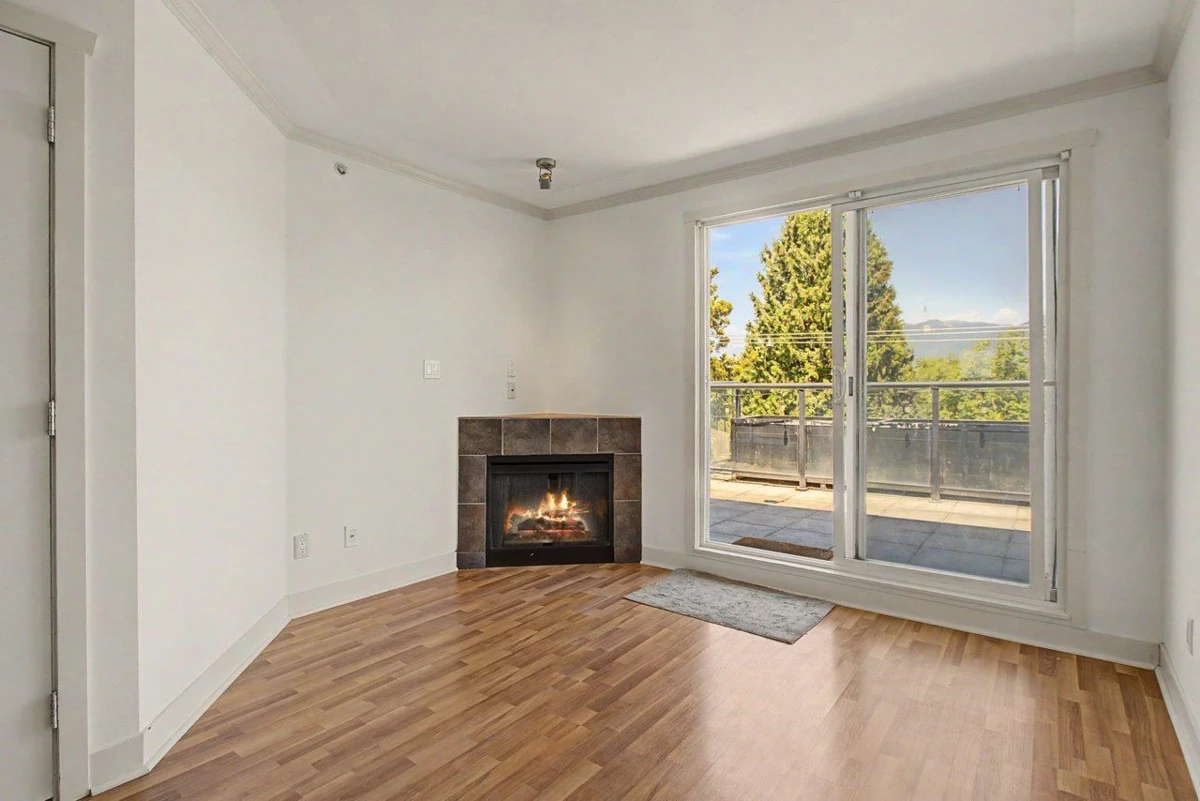 Dining Area Photo of PH18 2265 E Hastings Street, Vancouver, BC