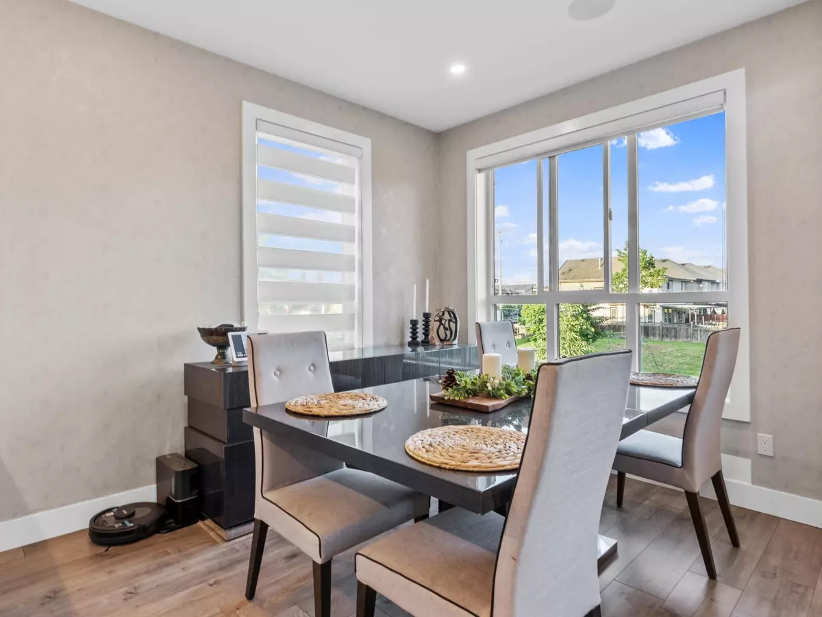 Family Room Photo of 10 7177 194a Street, Surrey, BC