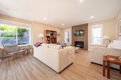 Loft / Bonus Room Photo of 336 E 26th Street, North Vancouver, BC