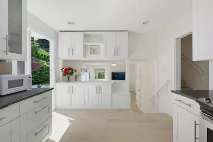 Breakfast Nook Photo of 856 55a Street, Delta, BC