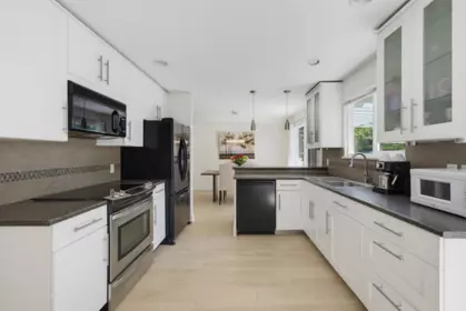 Kitchen Island Photo of 856 55a Street, Delta, BC