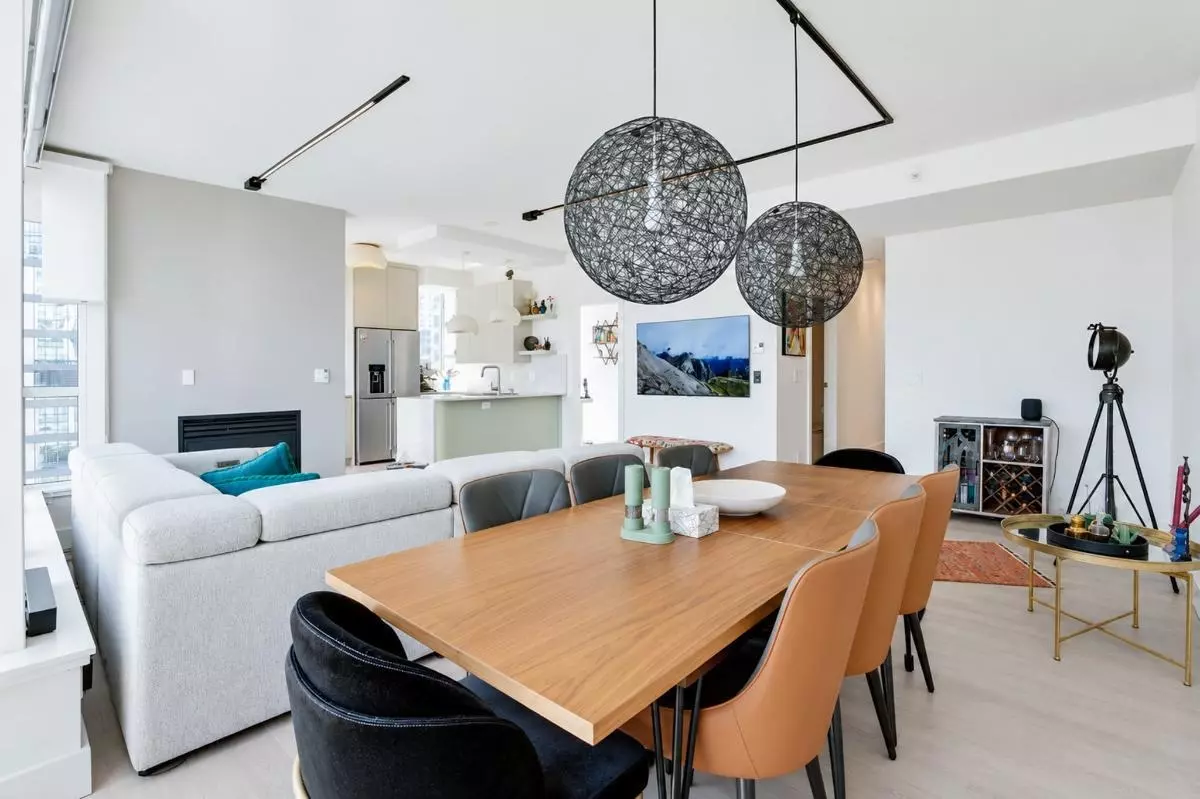 Dining Area Photo of 1909 1239 W Georgia Street, Vancouver, BC