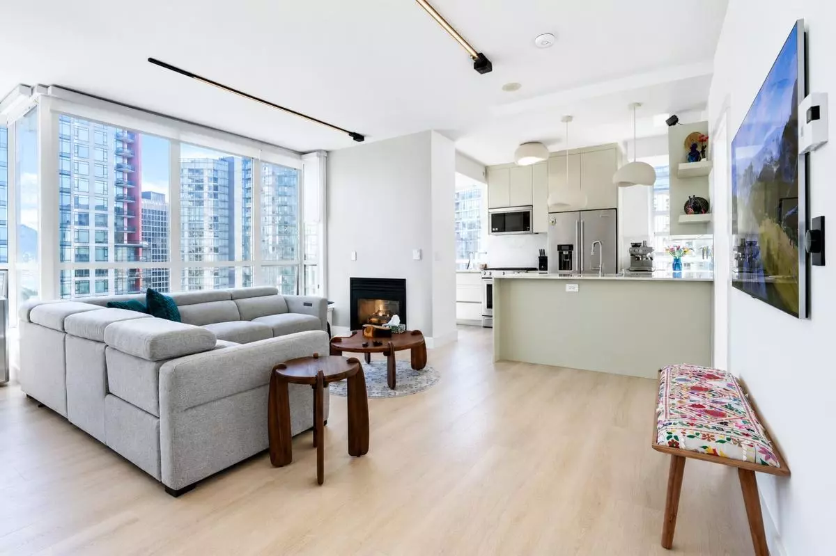 Living Room Photo of 1909 1239 W Georgia Street, Vancouver, BC