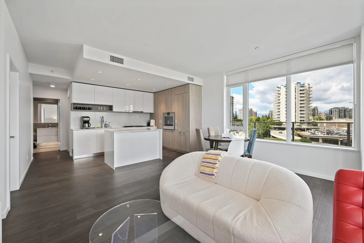 Family Room Photo of 405 6200 Minoru Boulevard, Richmond, BC