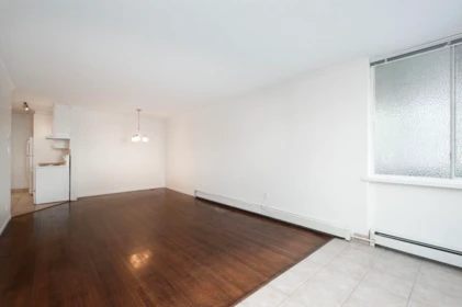 Loft / Bonus Room Photo of 108 1425 Esquimalt Avenue, West Vancouver, BC