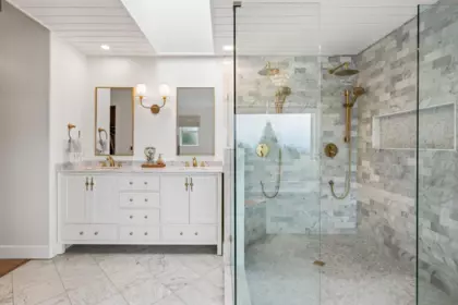 Hallway Photo of 2876 Woodsia Place, Coquitlam, BC