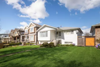 3571 E 46th Avenue, Vancouver, BC, Vancouver — Single Family Residence for sale