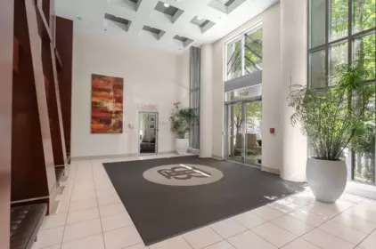 Entry Foyer Photo of 802 1001 Homer Street, Vancouver, BC
