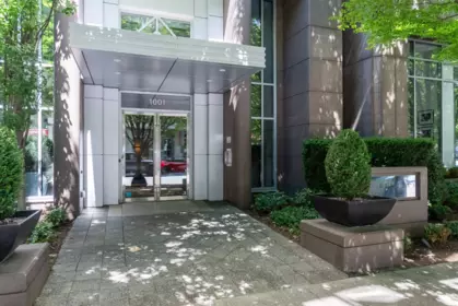 Hot Tub / Spa Photo of 802 1001 Homer Street, Vancouver, BC