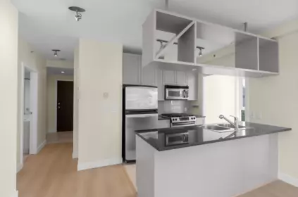 Kitchen Photo of 802 1001 Homer Street, Vancouver, BC