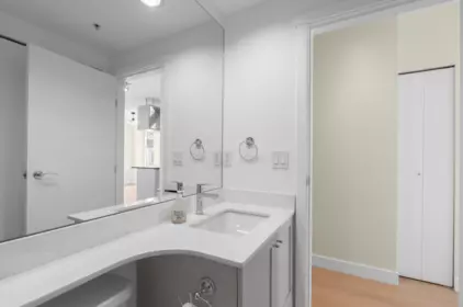 Powder Room Photo of 802 1001 Homer Street, Vancouver, BC