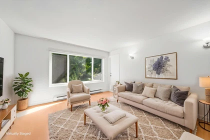 204 3883 Laurel Street, Burnaby, BC, Burnaby — Apartment/Condo for sale