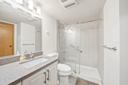 Hallway Photo of 204 3883 Laurel Street, Burnaby, BC