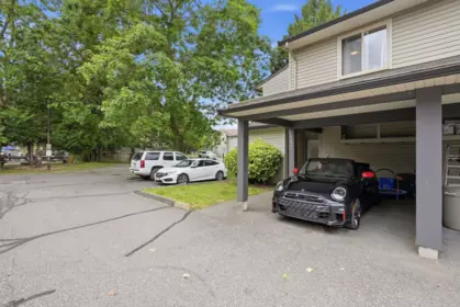 Hot Tub / Spa Photo of 140 27456 32 Avenue, Langley, BC