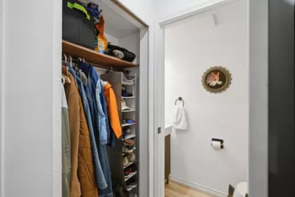 Mudroom Photo of 140 27456 32 Avenue, Langley, BC