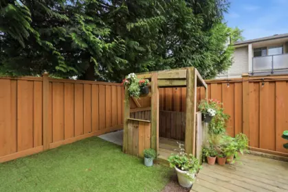 Outdoor Patio Photo of 140 27456 32 Avenue, Langley, BC