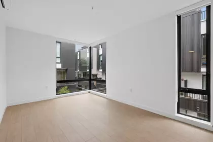 221 2820 Nanaimo Street, Vancouver, BC, Vancouver — Townhouse for sale