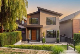 351 W 28th Street, North Vancouver, BC