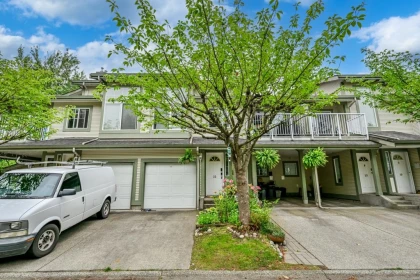 22 8892 208 Street, Langley, BC, Langley — Townhouse for sale