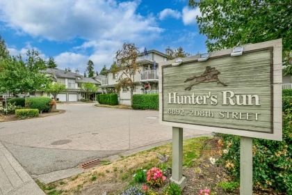 22 8892 208 Street, Langley, BC, Langley — Townhouse for sale