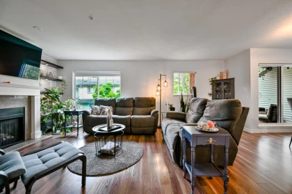 Kitchen Photo of 22 8892 208 Street, Langley, BC