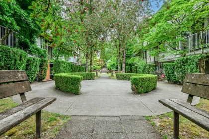 22 8892 208 Street, Langley, BC, Langley — Townhouse for sale