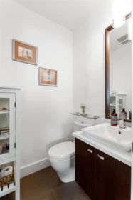 Primary Bathroom Photo of 2416 W 8th Avenue, Vancouver, BC