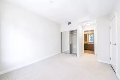 Kitchen Island Photo of 812 8688 Hazelbridge Way, Richmond, BC
