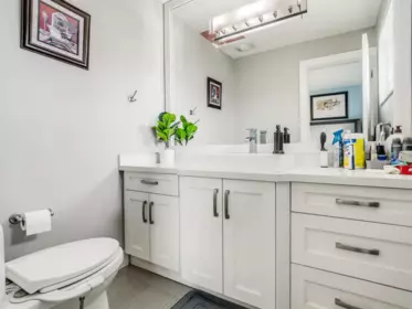 Guest Bathroom Photo of 7078 126a Street, Surrey, BC