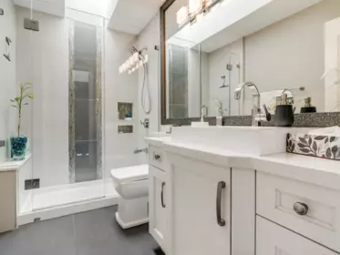 Powder Room Photo of 7078 126a Street, Surrey, BC