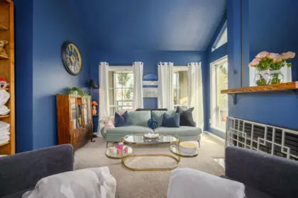 Family Room Photo of 304 33150 4 Avenue, Mission, BC