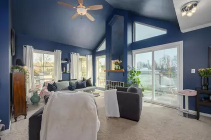 Living Room Photo of 304 33150 4 Avenue, Mission, BC