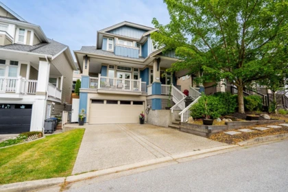6074 163b Street, Surrey, BC, Surrey — Single Family Residence for sale