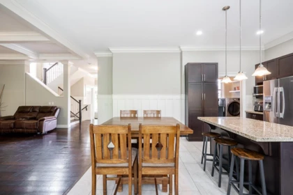 Kitchen Island Photo of 6074 163b Street, Surrey, BC