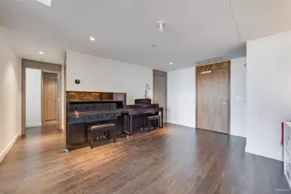 1096 8671 Hazelbridge Way, Richmond, BC, Richmond — Apartment/Condo for sale