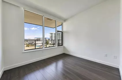 Loft / Bonus Room Photo of 1096 8671 Hazelbridge Way, Richmond, BC