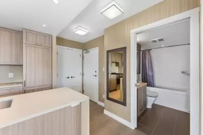 Primary Bathroom Photo of 3203 5665 Boundary Road, Vancouver, BC