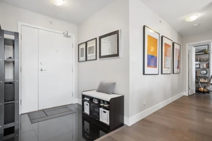 2201 918 Cooperage Way, Vancouver, BC, Vancouver — Apartment/Condo for sale