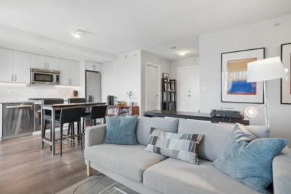 Kitchen Photo of 2201 918 Cooperage Way, Vancouver, BC