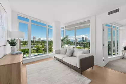 602 7683 Park Crescent, Burnaby, BC, Burnaby — Apartment/Condo for sale