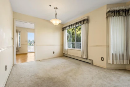 Basement Recreation Room Photo of 208 33535 King Road, Abbotsford, BC