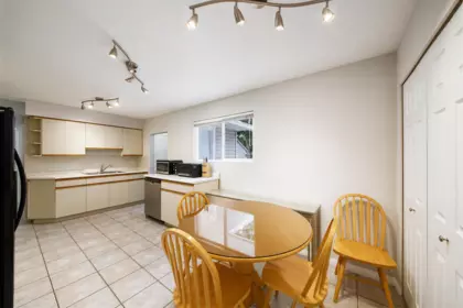 Breakfast Nook Photo of 12209 Skillen Street, Maple Ridge, BC