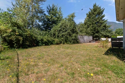 Swimming Pool Photo of 944 3rd Avenue, Hope, BC