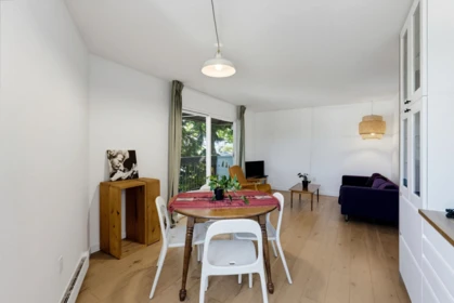 219 2910 E Pender Street, Vancouver, BC, Vancouver — Apartment/Condo for sale