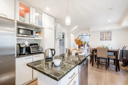 Breakfast Nook Photo of 1525 E 51st Avenue, Vancouver, BC