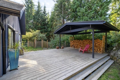 Kitchen Island Photo of 1302 Adams Road, Bowen Island, BC