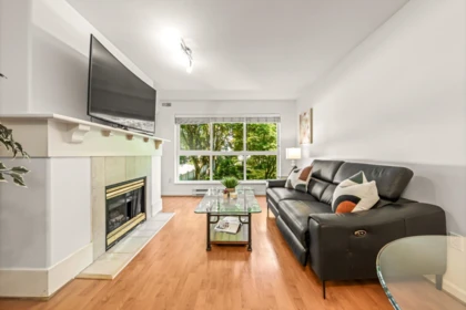 205 5900 Dover Crescent, Richmond, BC, Richmond — Apartment/Condo for sale
