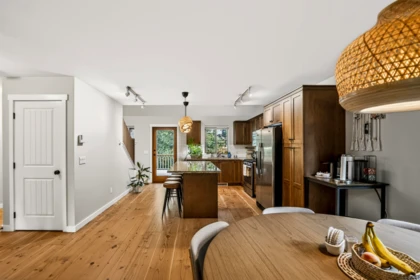 Kitchen Photo of 1812 Ravenwood Trail, Lindell Beach, BC