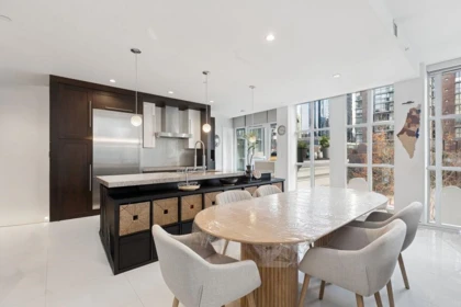 Kitchen Photo of 402 1102 Hornby Street, Vancouver, BC