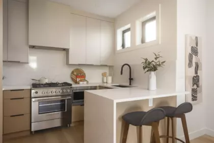 Kitchen Island Photo of 920 E 16th Avenue, Vancouver, BC